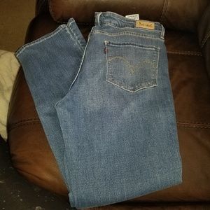 Levi skinny jeans